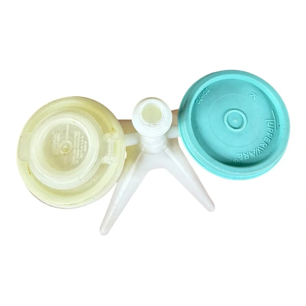 Atomic‎ Tupperware Shakers